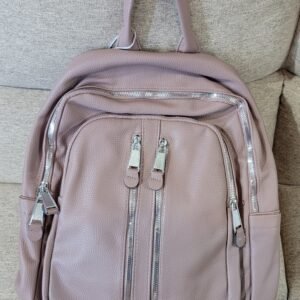 MOCHILA en color rosado